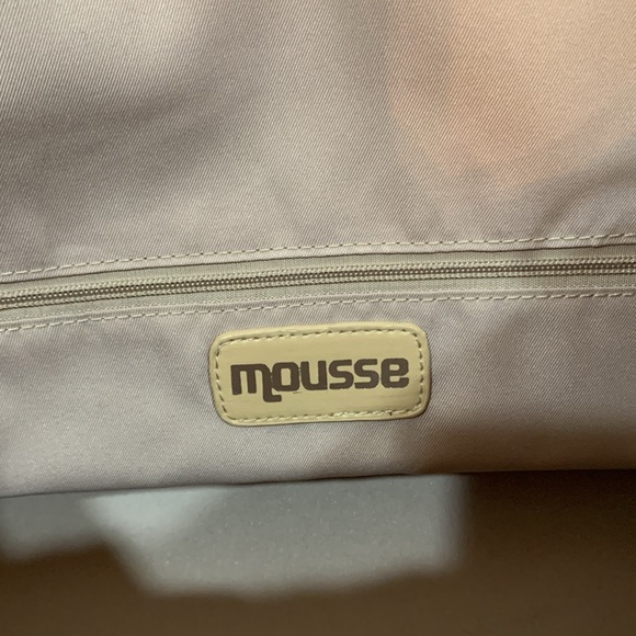 Mousse collapsable travel bag - Picture 6 of 8
